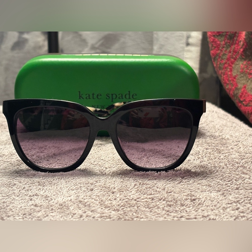 Kate Spade Black Sunglasses with Green Case